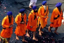 Sikhs celebrate Guru Nanak’s Birthday in Kolkata on Sunday 25th Oct. Processions are held in Kolkata.