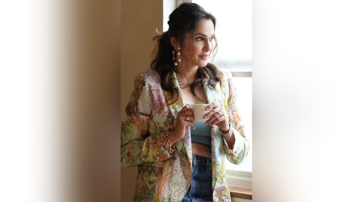 Isha Koppikar says audience is more open to experimental and new stories - Vimarsana News