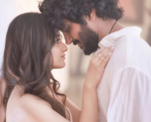 Heeriye song is out, featuring Dulquer Salmaan and Jasleen Royal - Vimarsana News