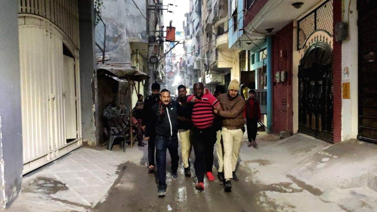 100 African nationals attack Delhi cops, 4 held - Vimarsana News