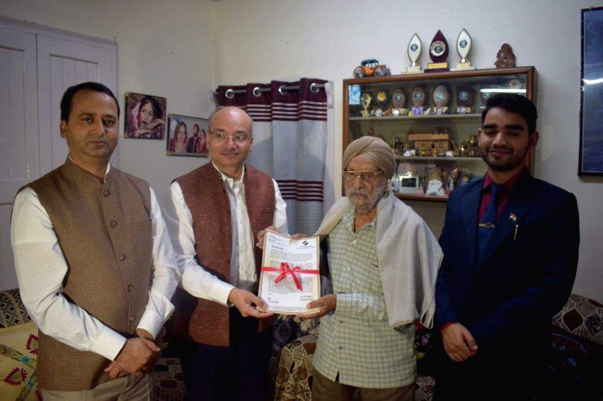 103-year old voter honoured in poll-bound Himachal - Vimarsana News