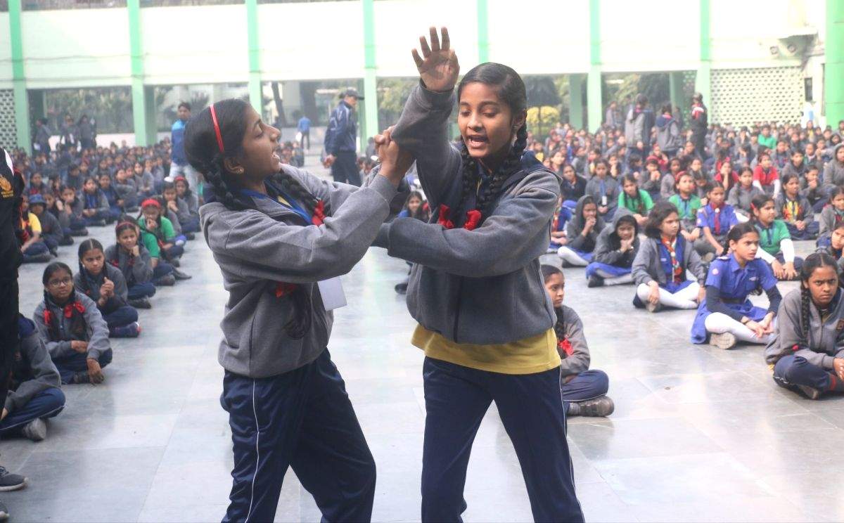 Self Defence project for 10,000 girls launched in UP - Vimarsana News