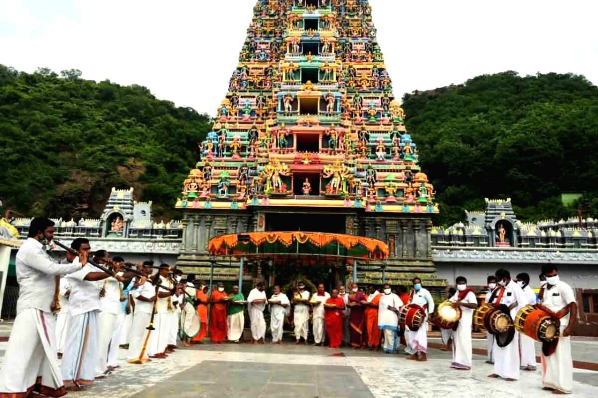 13 Vijayawada Durga temple employees suspended - Vimarsana News