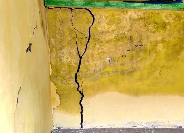 28 houses on the verge of collapse in Karnaprayag - Vimarsana News