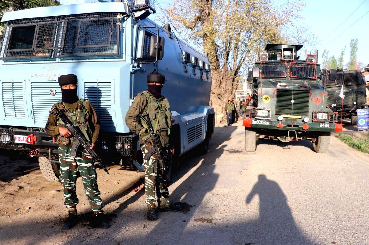 2 Jaish terrorists killed in Kashmir gunfight identified as Pak nationals (Ld) - Vimarsana News