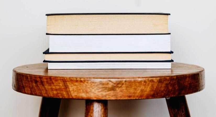 5 best-selling books you need to read - Vimarsana News