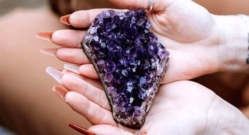 5 ways to wear February gemstone Amethyst - Vimarsana News