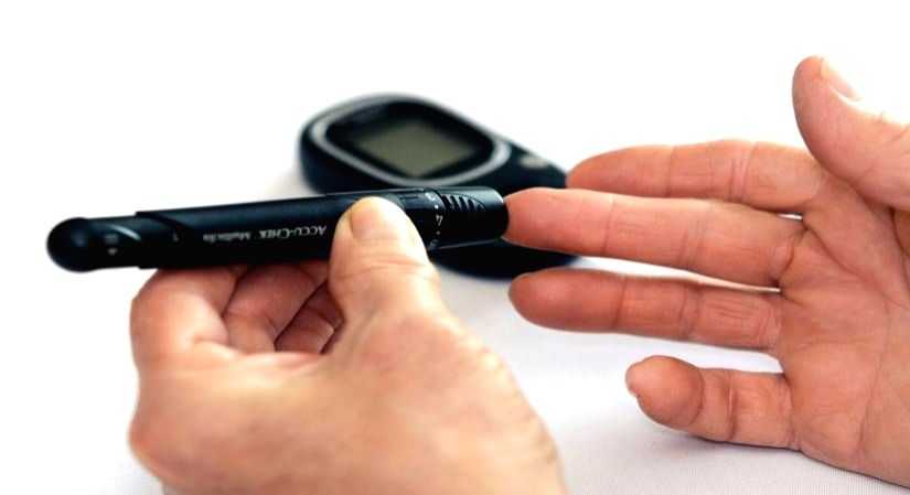 Sedentary lifestyle leading to spurt in diabetic cases: Medical experts - Vimarsana News
