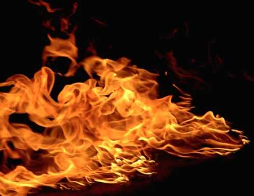 Woman & minor killed, 3 injured in Mumbai building blaze (Ld) - Vimarsana News