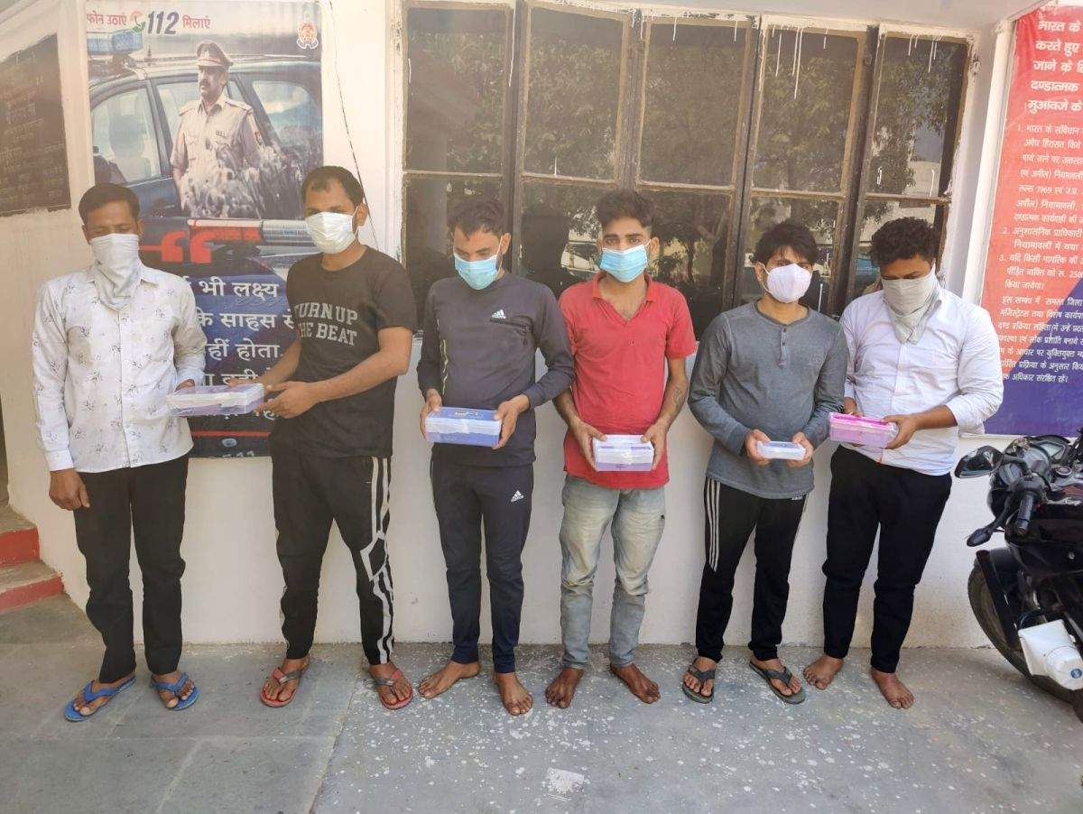 7 arrested, sex racket busted in Noida; 2 girls rescued - Vimarsana News