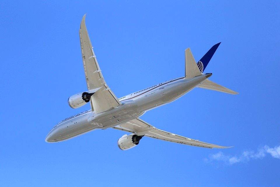 Amazon buys 11 commercial jets to expand delivery fleet - Vimarsana News