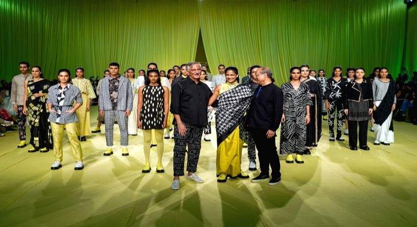A black and white language of fashion - Vimarsana News