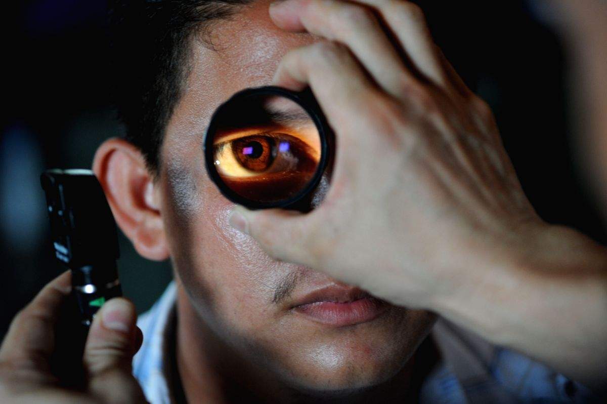 Covid-19 may soon be detectable via an eye test - Vimarsana News
