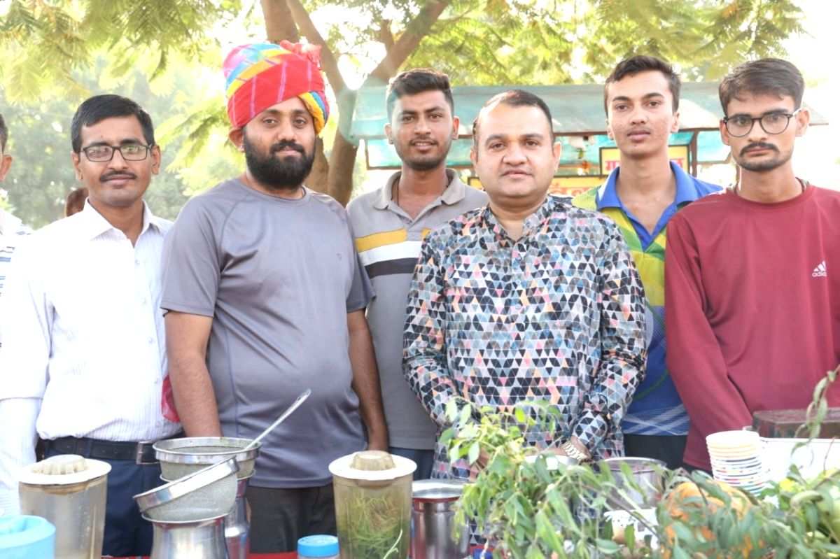 Village-based juice vendor breaks glass ceiling, cracks RPSC PTI exam - Vimarsana News