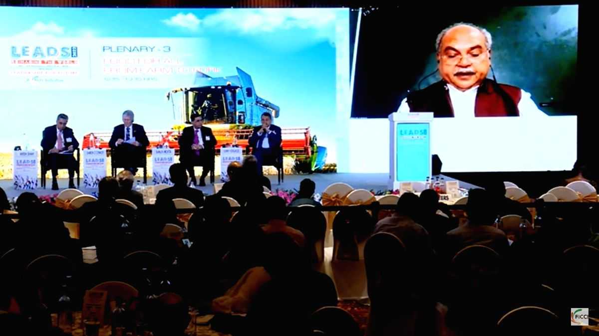 Aatmnirbhar Bharat in agriculture can provide food for all in the world: Tomar - Vimarsana News