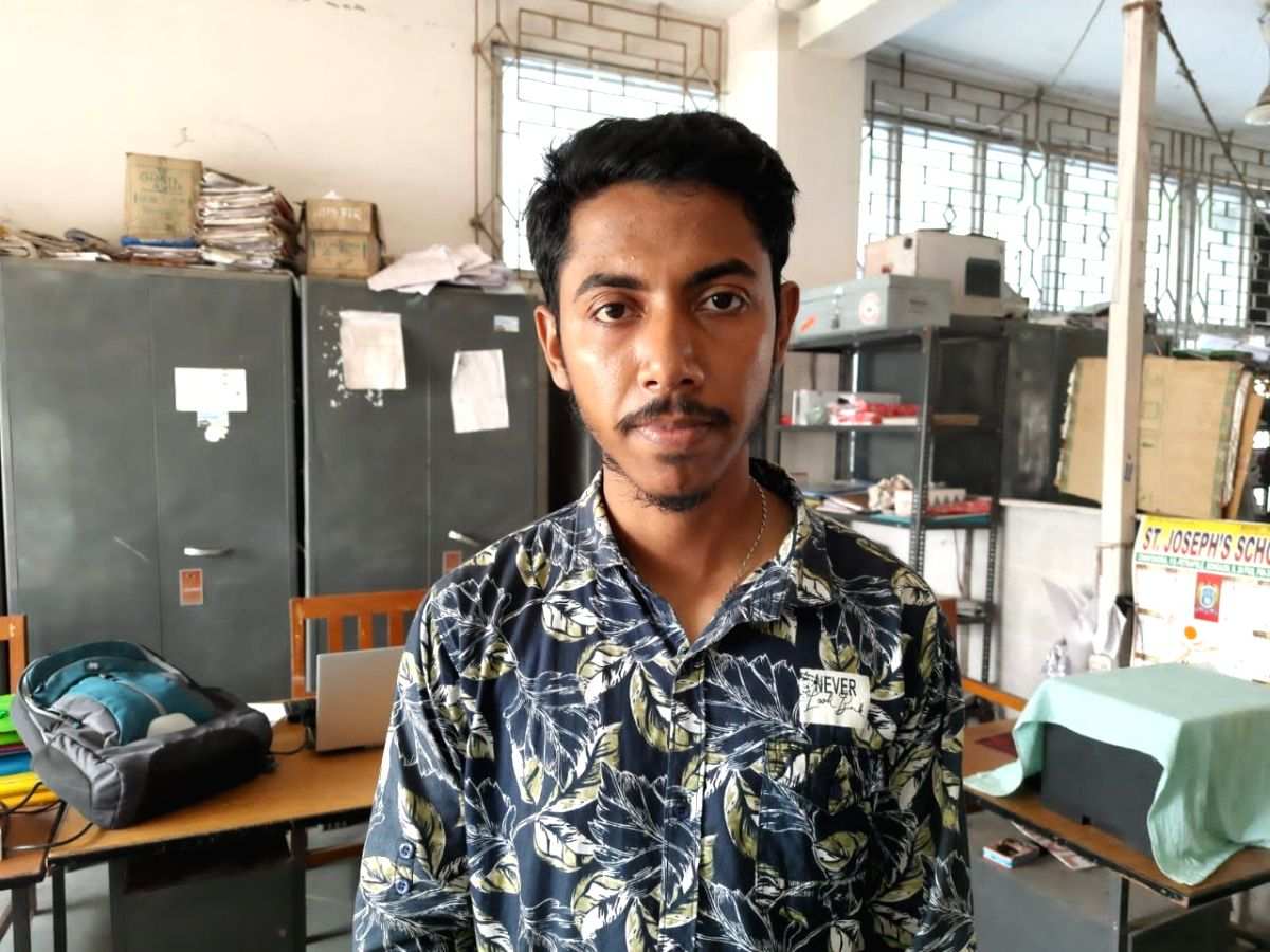 Bangladeshi national arrested for attempting to traffic minor girl from Kolkata - Vimarsana News