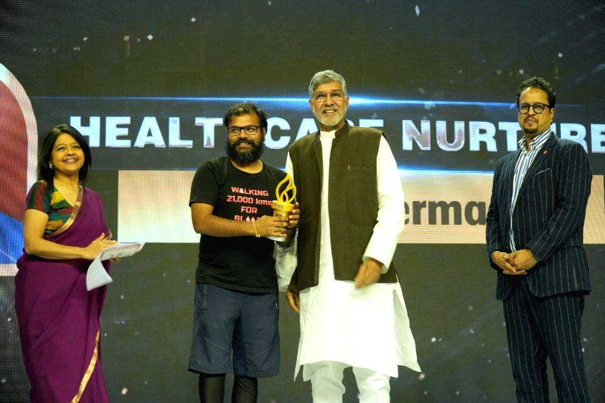 Activist on 21,000-km walk with a mission: 'Nobody must die waiting for blood' - Vimarsana News