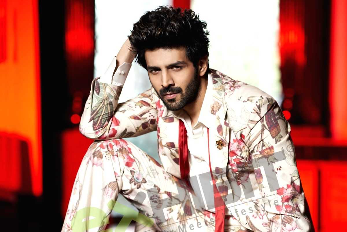 Forever grateful to Tanuja Chandra for Silvat, says Kartik Aaryan - Vimarsana News
