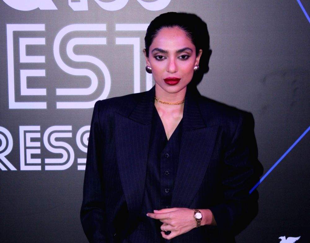 ​Sobhita Dhulipala found a perfect read in lockdown - Vimarsana News