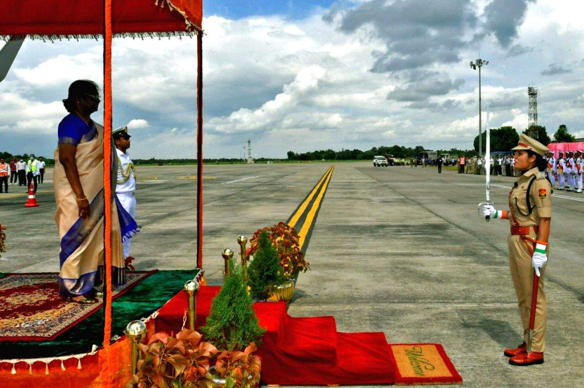 Prez inaugurates judicial academy, lays foundation stone for Law University in Tripura - Vimarsana News