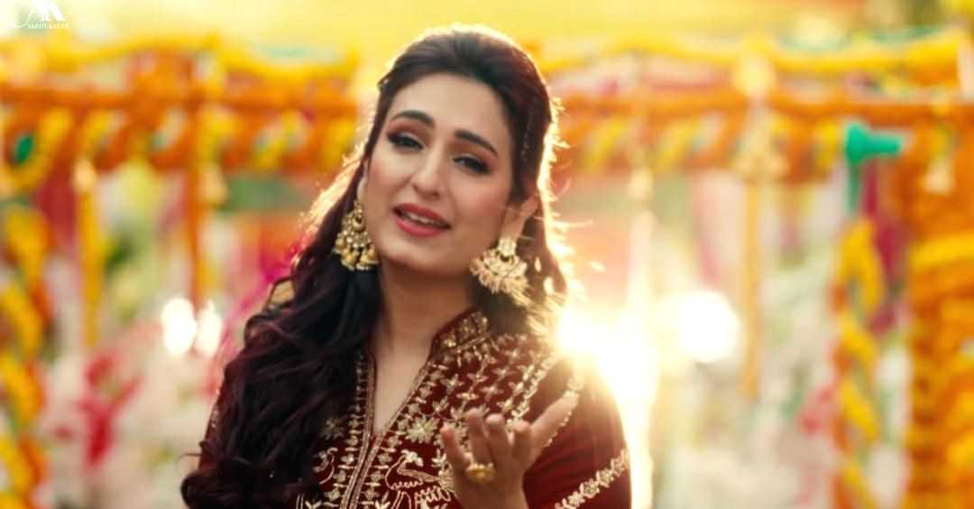 Akriti Kakar's 'Ki Kar Gaiyaan' is a song for wedding season - Vimarsana News