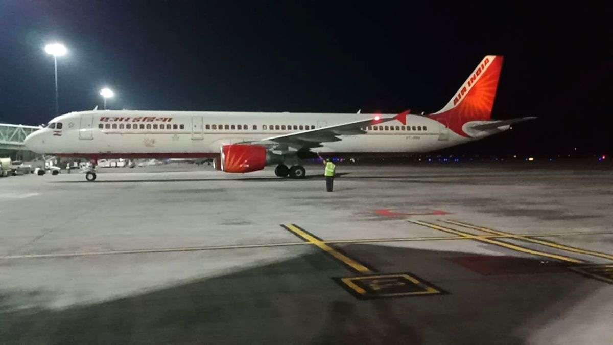 'Pee-gate': DGCA urged to withdraw suspension of pilot-in-command - Vimarsana News