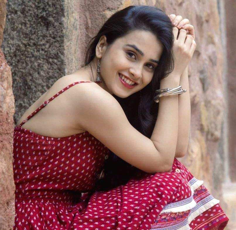 After 'Ghar Wapasi', 'Crash Course', it's 'Garmi' for Anushka Kaushik - Vimarsana News