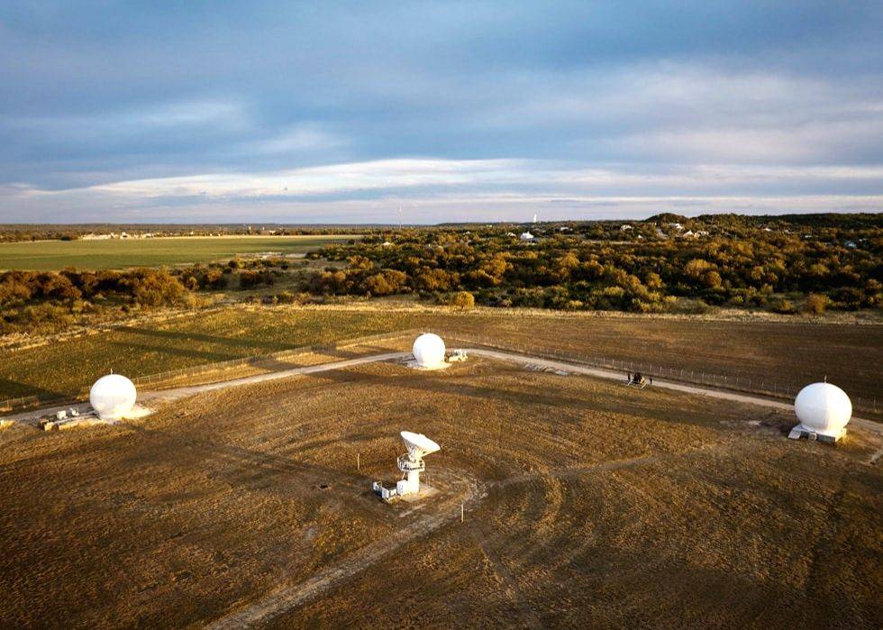 Apple-backed Globalstar signs $64 mn launch pact with SpaceX - Vimarsana News