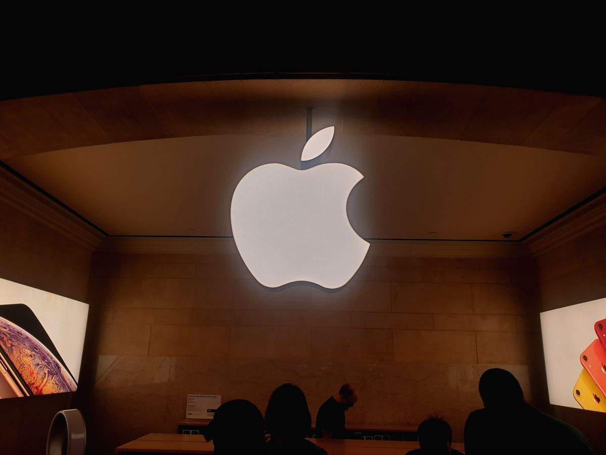 Apple headset to challenge Meta's dominance in AR-VR market - Vimarsana News