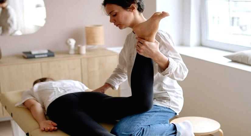 Are there any surgical and non surgical knee pain treatment options? - Vimarsana News