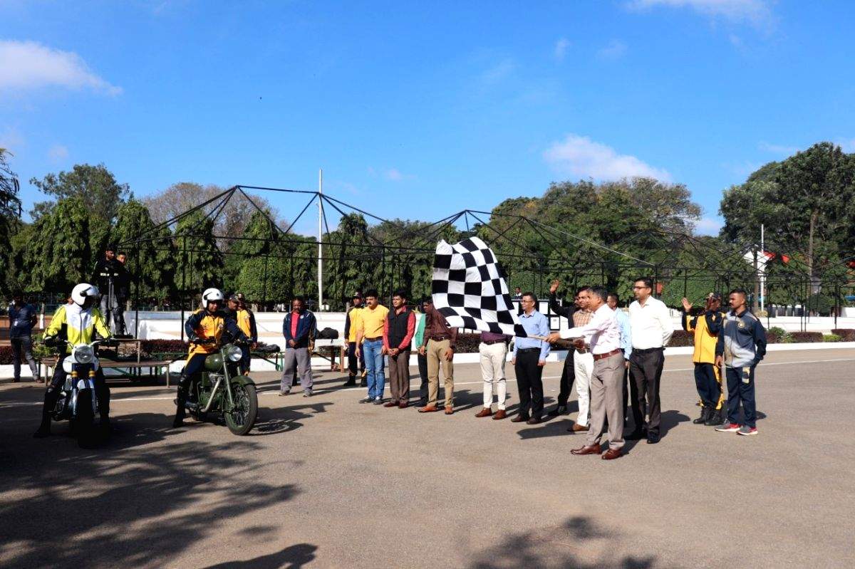 Army motorcycle display team ASC Tornadoes sets three records - Vimarsana News
