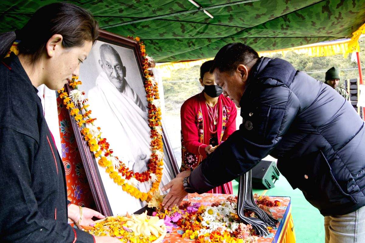 Arunachal CM celebrates Gandhi Jayanti with jawans along LAC with China - Vimarsana News