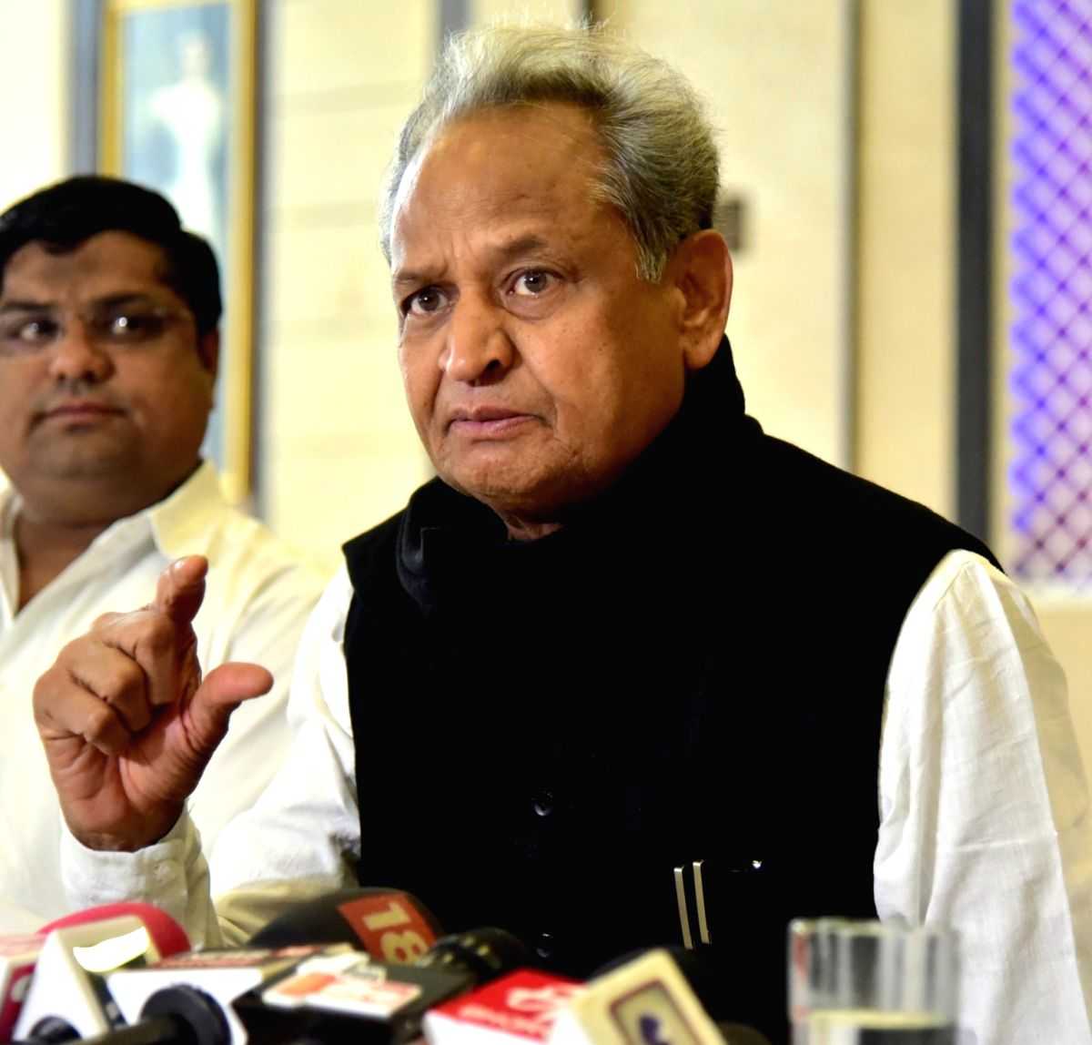 Centre earned highest revenue by taxing petrol & diesel: Gehlot - Vimarsana News