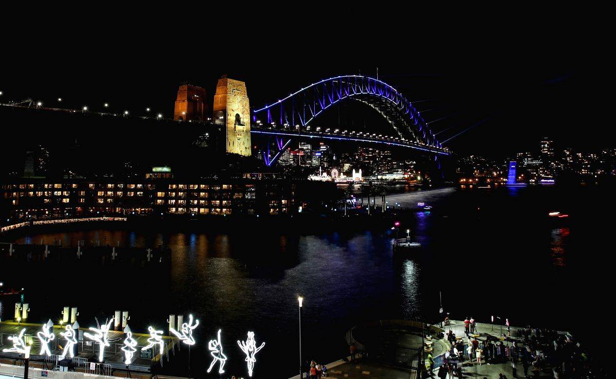 Australians mark 90th anniversary of Sydney Harbour Bridge - Vimarsana News
