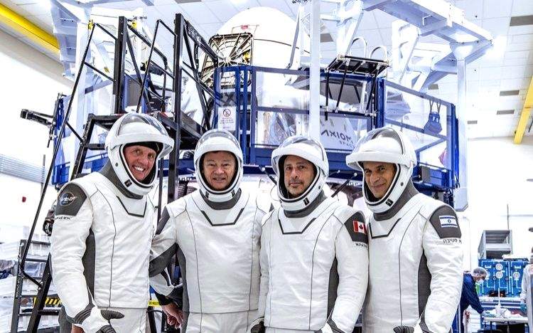 First private space mission astronauts return to Earth - Vimarsana News