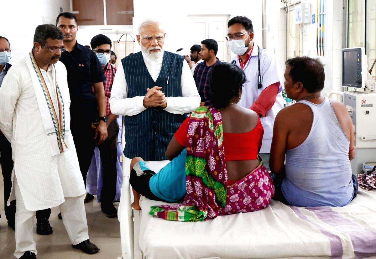 Odisha train tragedy: Death toll mounts to 288; PM assures of best medical treatment - Vimarsana News