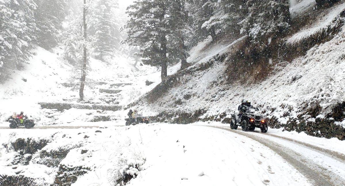 Snowfall hits normal life in Valley, respite likely from today - Vimarsana News