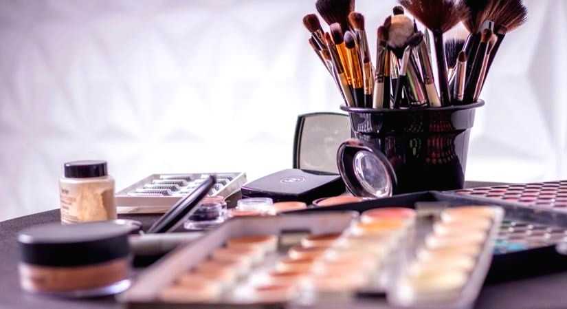 Beat the heat with these makeup tips & tricks - Vimarsana News