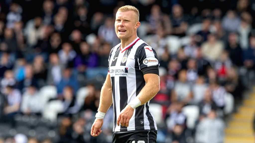 Bengaluru FC rope in English striker Curtis Main on one-year deal - Vimarsana News