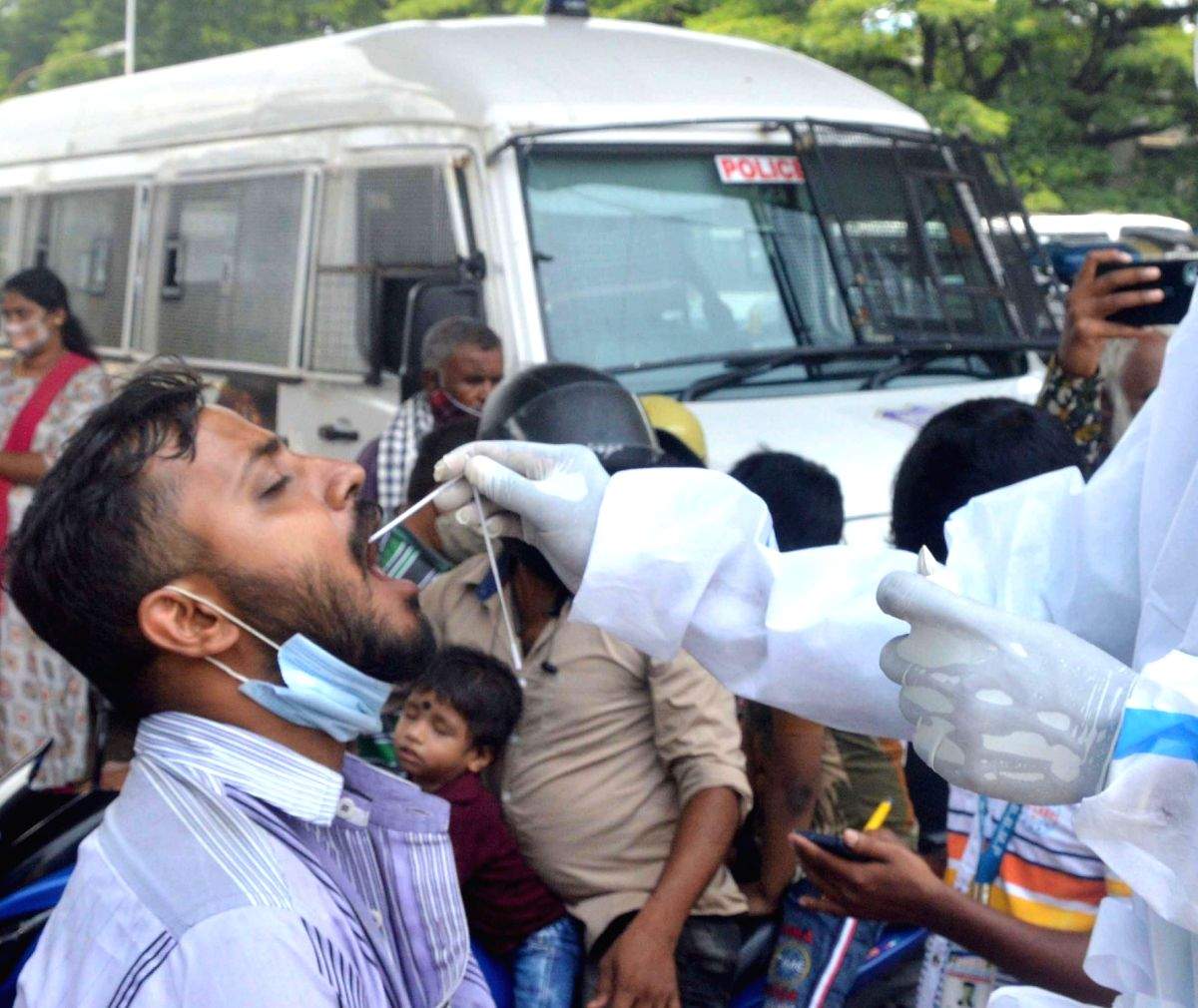 Ahmedabad civic body resumes Covid tests - Vimarsana News