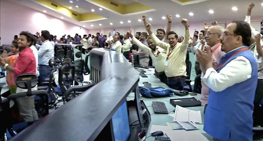 ISRO officials over the moon as lander touches lunar surface - Vimarsana News