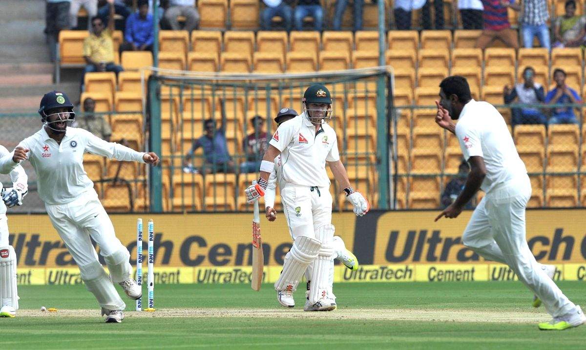 Ex-fielding coach R. Sridhar recounts how Ashwin outclassed Warner in 2017 - Vimarsana News