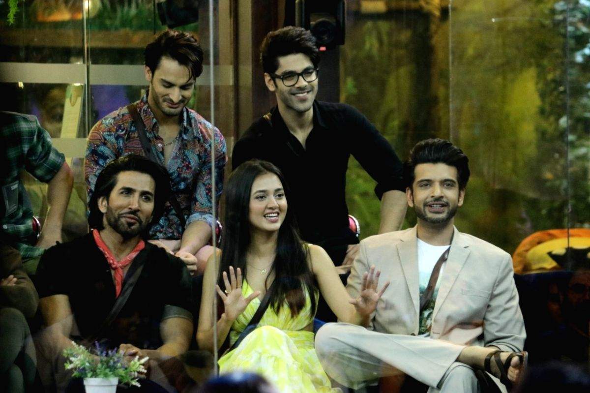 'Bigg Boss 15': Jay, Vishal in ugly spat, Abhijit wants to be Prime Minister! - Vimarsana News