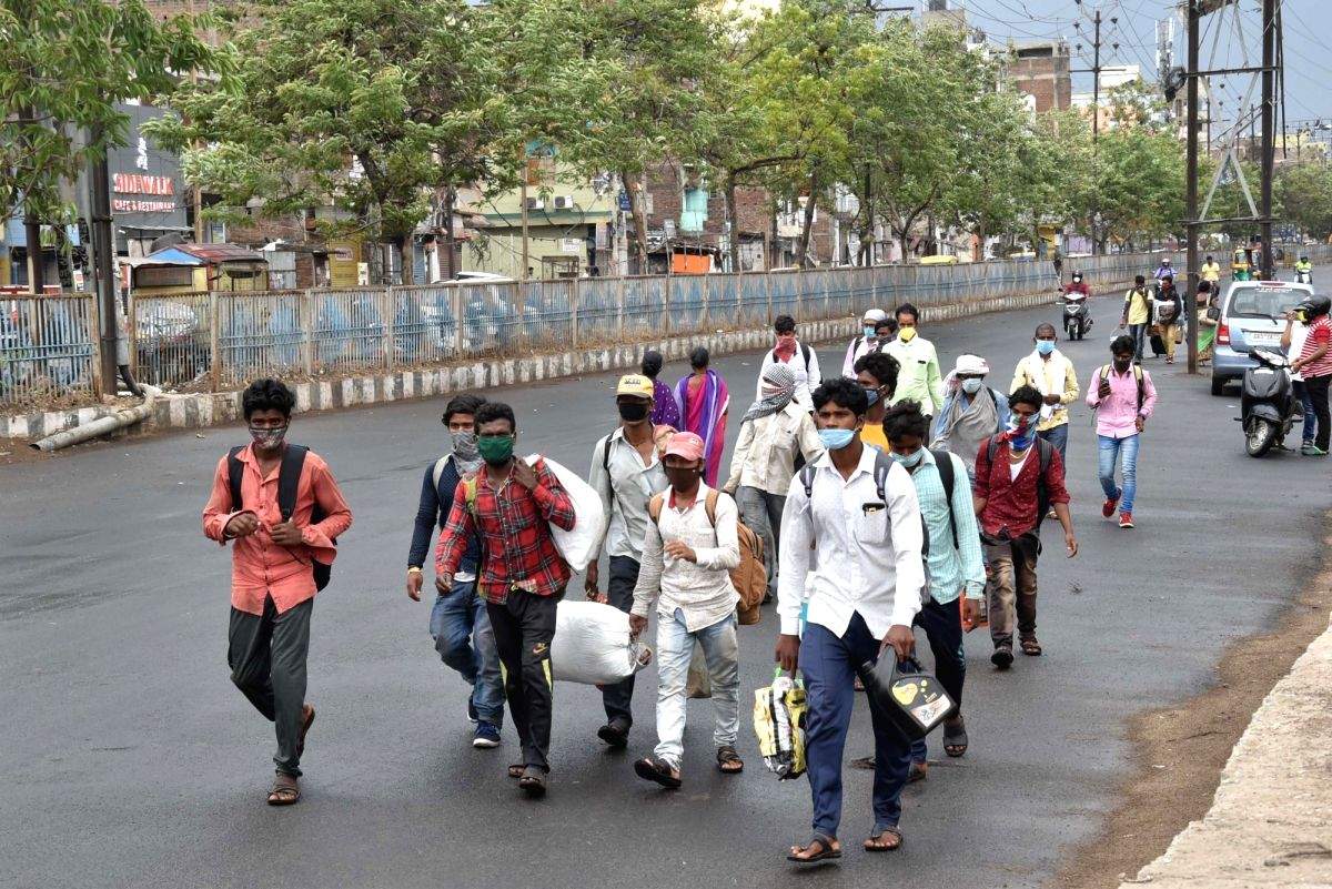 Bihar migrant workers return to cities as 2nd Covid wave subsides - Vimarsana News