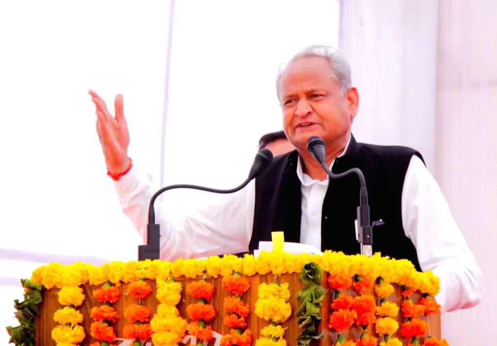 Gehlot govt burning midnight oil to help Congress pull off another 2004 in 2024 - Vimarsana News