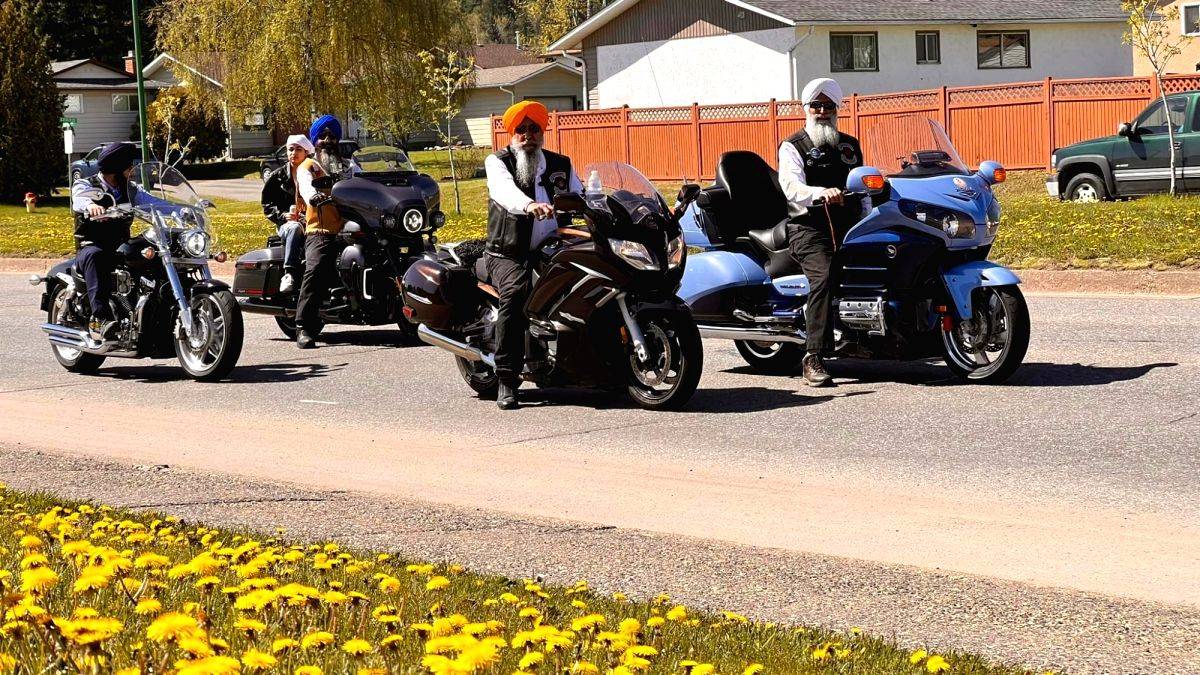 Bill to allow Sikhs to ride without bike helmets in California - Vimarsana News