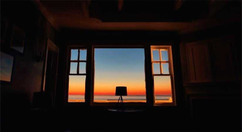 Blinds vs. curtains - Vimarsana News