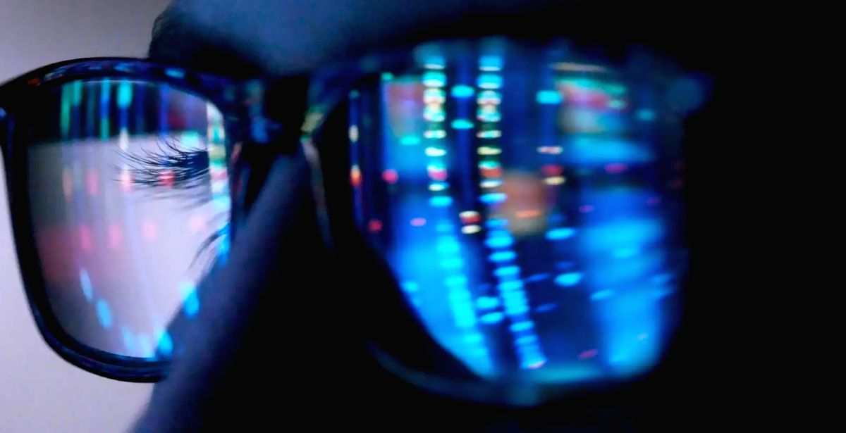 Blue-light glasses not helpful for eye health, sleep quality: Study - Vimarsana News