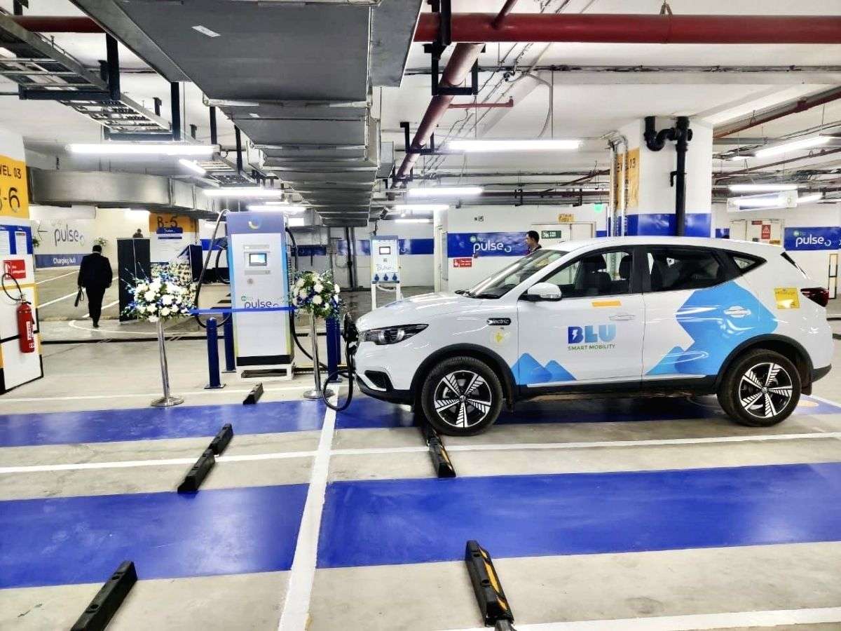BluSmart Mobility enters surge pricing lane, introduces 'rush hour' fee - Vimarsana News