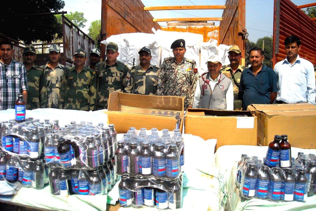 17 held with 9k bottles of addictive cough syrup in UP - Vimarsana News